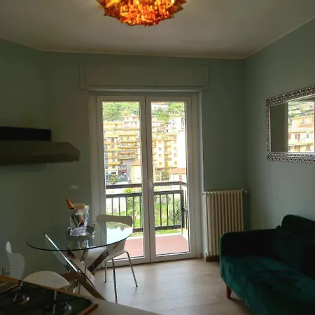 Apartman Parva Domus - Bright With Terrace And View San Remo