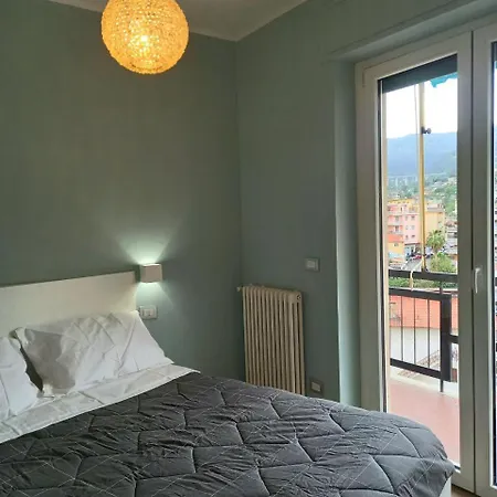 Parva Domus - Bright With Terrace And View Apartman *